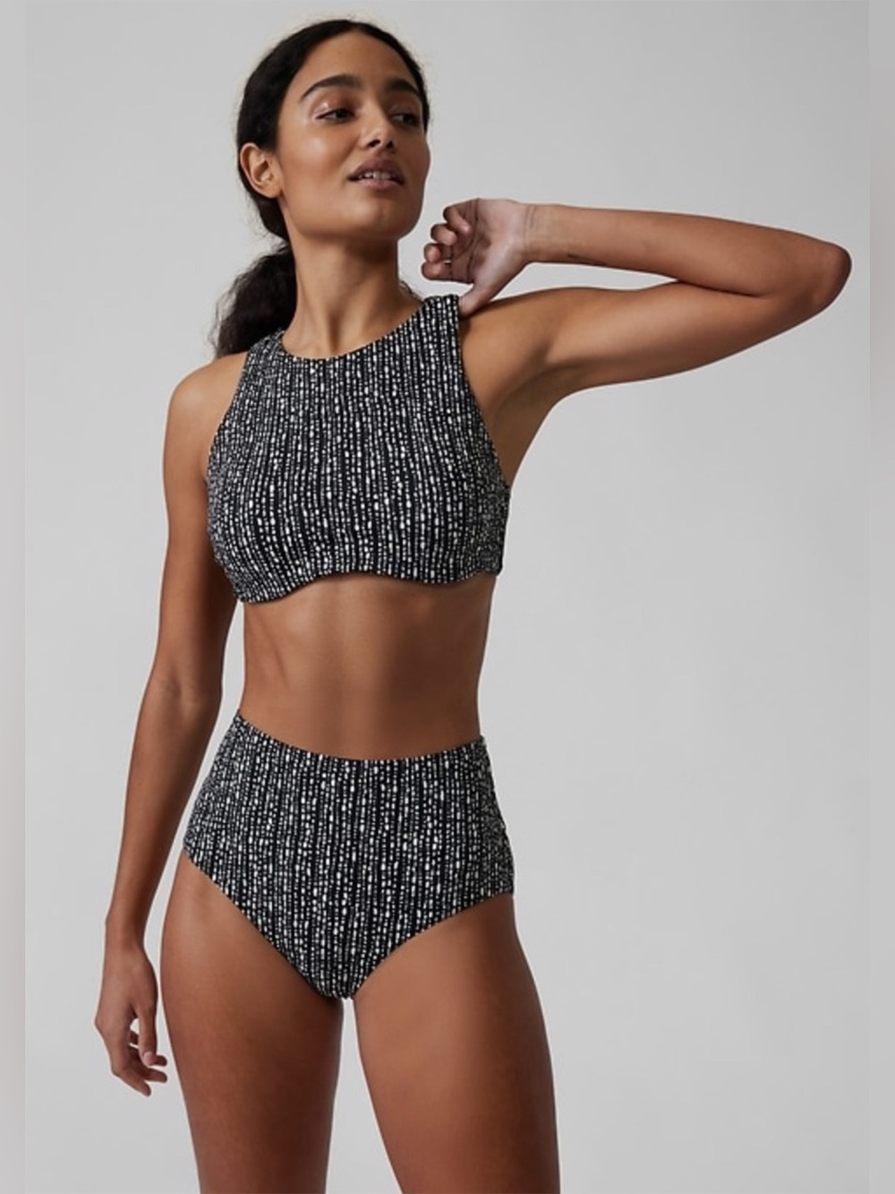 Athleta Maldives Bra Cup Bikini Top Black & White High-Neck Size 34 B/C Swimwear